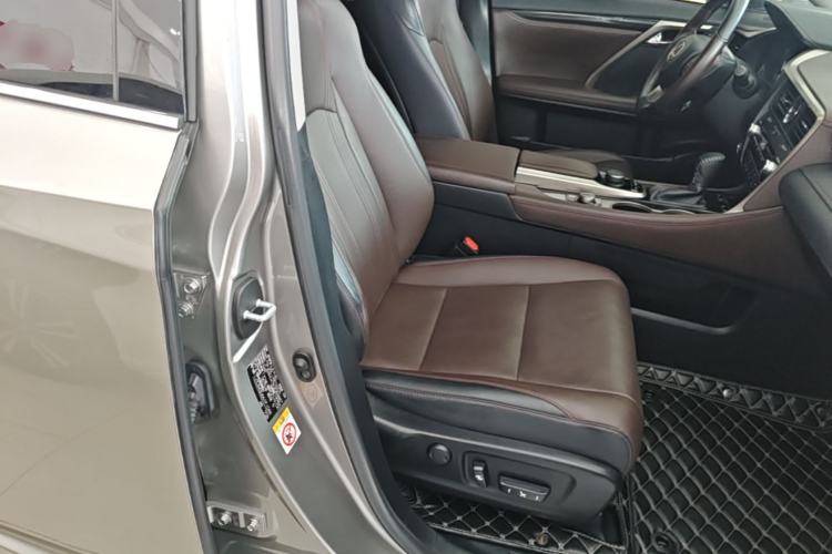 Used Lexus RX 2020 300 Two-Wheel Drive Elite Edition China VI Standard Right Front Seat