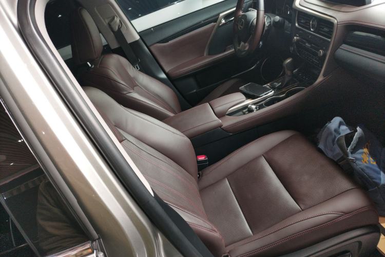 Used Lexus RX 2020 Facelifted 300 4x4 Elegant Edition Right Front Seat