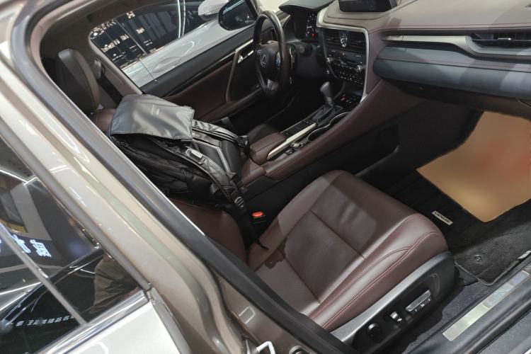 Used Lexus RX 2020 Facelifted 300 4x4 Elegant Edition Right Front Seat