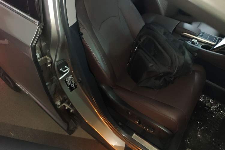 Used Lexus RX 2020 450h Four-Wheel Drive Elegant Edition China VI Standard Right Front Seat