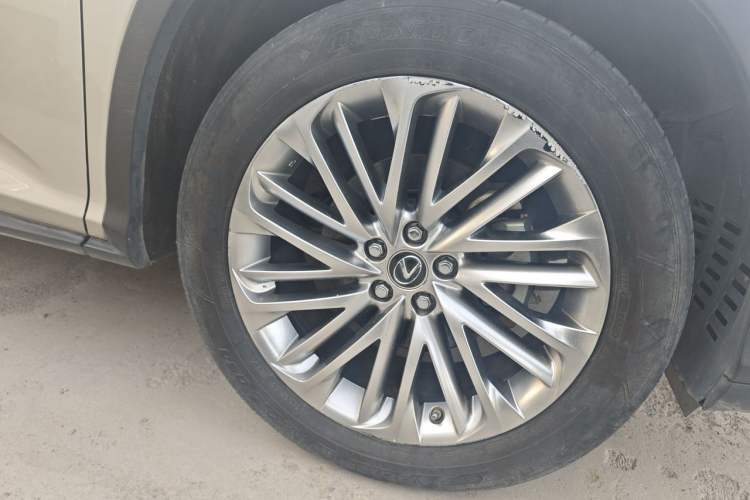 Used Lexus RX 2020 450hL Four-Wheel Drive Elegant 7-Seater China VI Standard Right Front Wheel Hub