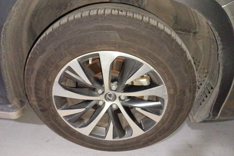 Used Lexus RX 2020 Revised Version 300 Two-Wheel Drive Comfort Edition Right Front Wheel Hub