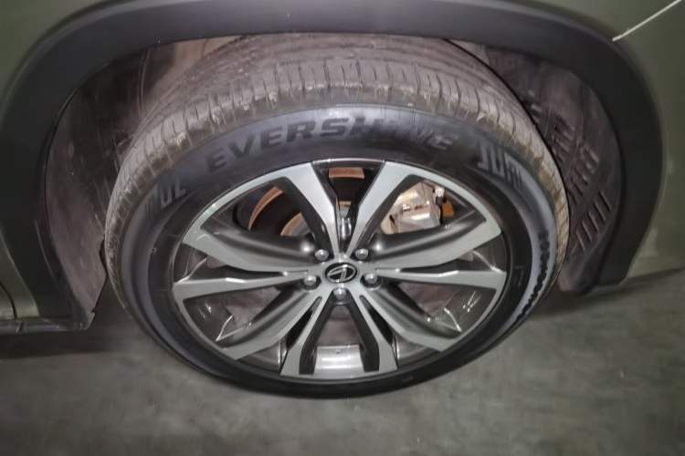 Used Lexus RX 2020 300 4x4 Elegant Edition China VI Right Front Wheel Hub
