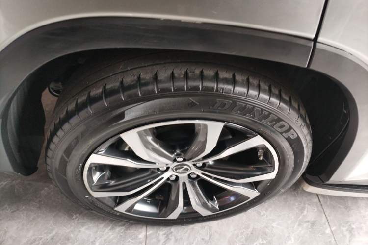 Used Lexus RX 2020 Facelifted 300 4x4 Elegant Edition Right Rear Wheel Hub
