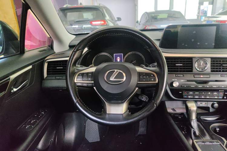 Used Lexus RX 2020 300 Two-Wheel Drive Elite Edition China VI Standard Steering Wheel