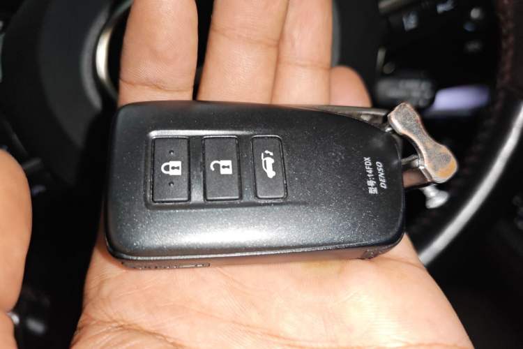 Used Lexus RX 2020 Revised Version 300 Two-Wheel Drive Comfort Edition Vehicle Key