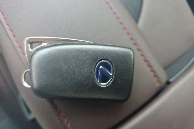 Used Lexus RX 2020 450hL Four-Wheel Drive Elegant 7-Seater China VI Standard Vehicle Key