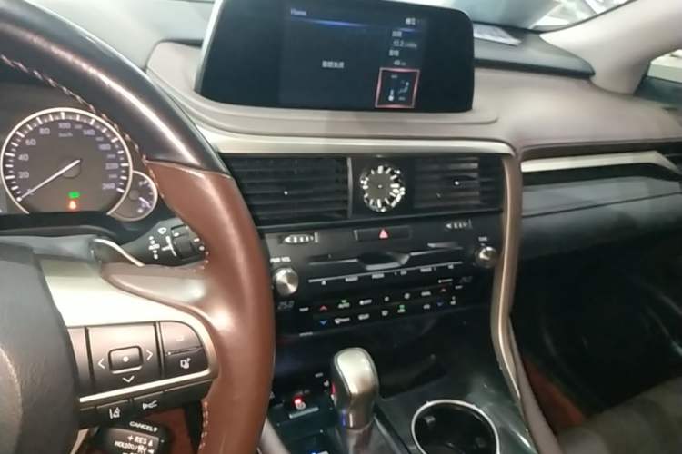 Used Lexus RX 2020 Revised Version 300 Two-Wheel Drive Comfort Edition Audio And AC Panel