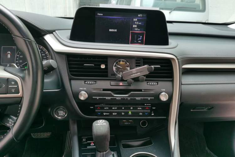 Used Lexus RX 2020 Revised Version 300 Two-Wheel Drive Elite Edition Audio And AC Panel
