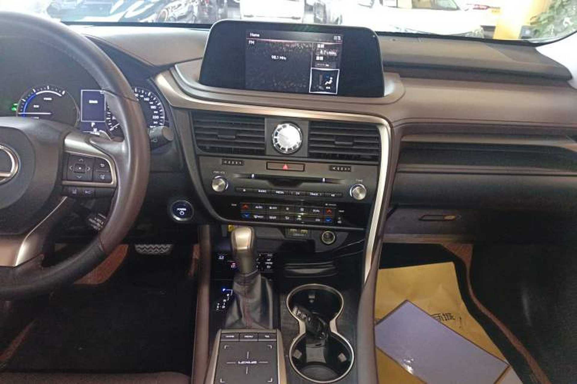 Used Lexus RX 2020 450h Four-Wheel Drive Elegant Edition China VI Standard Audio And AC Panel