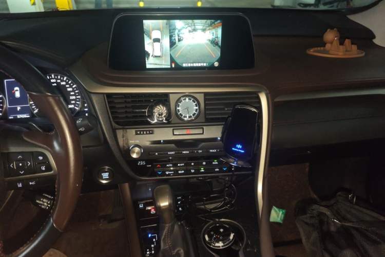 Used Lexus RX 2020 Facelifted 300 4x4 Elegant Edition Audio And AC Panel