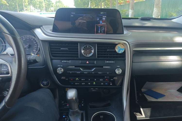 Used Lexus RX 2020 450hL Four-Wheel Drive Elegant 7-Seater China VI Standard Audio And AC Panel