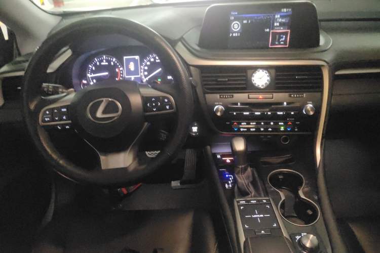 Used Lexus RX 2020 300 Two-Wheel Drive Elite Edition China VI Standard Audio And AC Panel