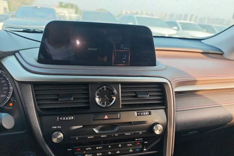 Used Lexus RX 2020 450h Four-Wheel Drive Elegant Edition China VI Standard Audio And AC Panel