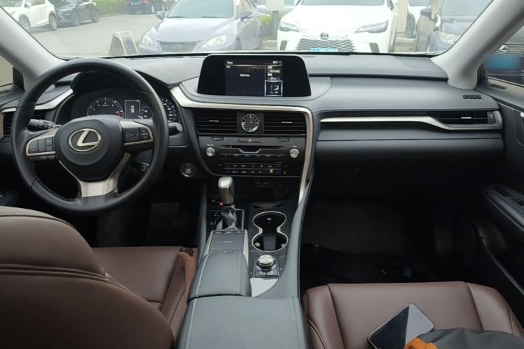 Used Lexus RX 2020 Revised Version 300 Two-Wheel Drive Elite Edition Center Console
