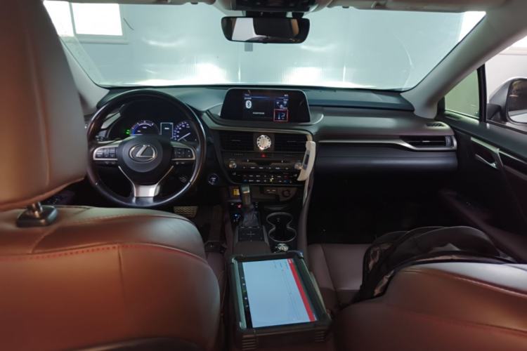 Used Lexus RX 2020 450h Four-Wheel Drive Elegant Edition China VI Standard Center Console