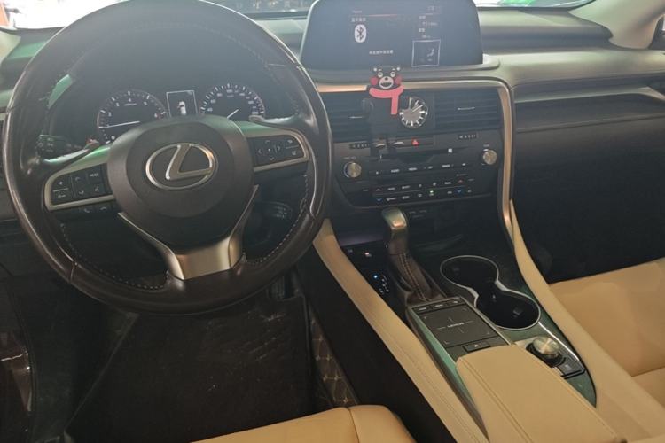 Used Lexus RX 2020 300 Two-Wheel Drive Elite Edition China VI Standard Center Console