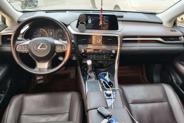 Used Lexus RX 2020 Facelifted 300 4x4 Elegant Edition Center Console