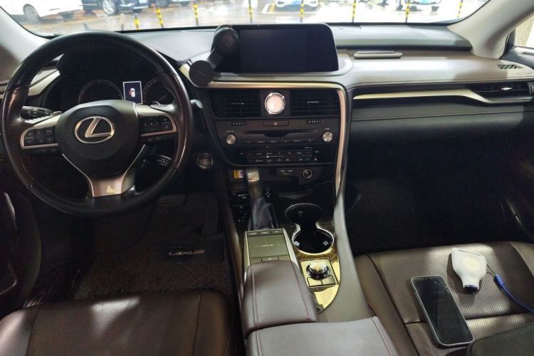 Used Lexus RX 2020 Facelifted 300 4x4 Elegant Edition Center Console