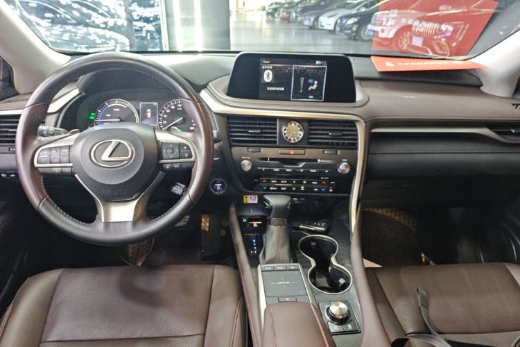 Used Lexus RX 2020 Revised Version 450h Four-Wheel Drive Elegant Edition Center Console