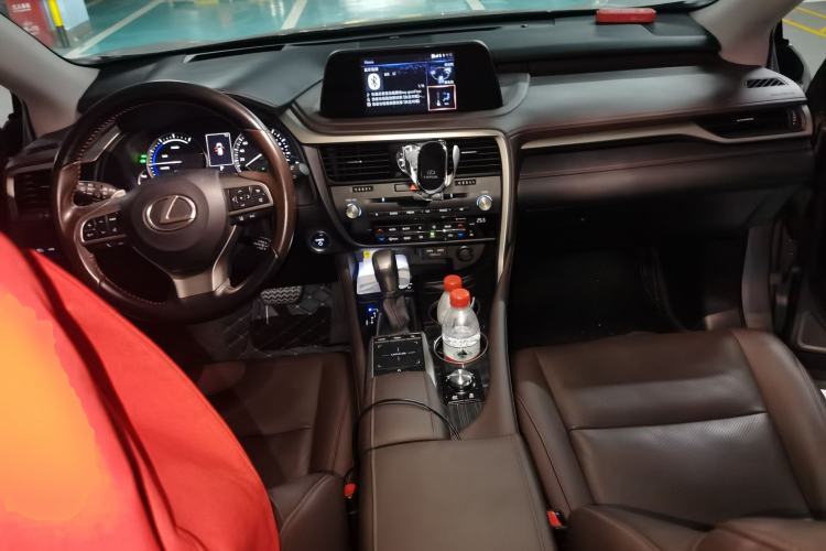 Used Lexus RX 2020 Revised Version 450hL Four-Wheel Drive Elegant Edition 7 Seats Center Console