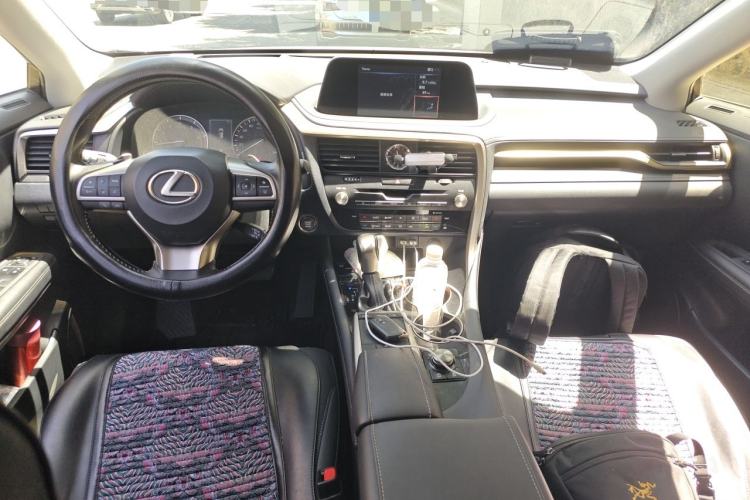Used Lexus RX 2020 Revised Version 300 Two-Wheel Drive Elite Edition Center Console