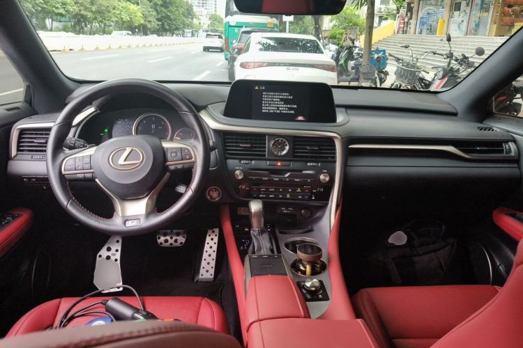 Used Lexus RX 2020 300 4x4 F SPORT China VI Center Console