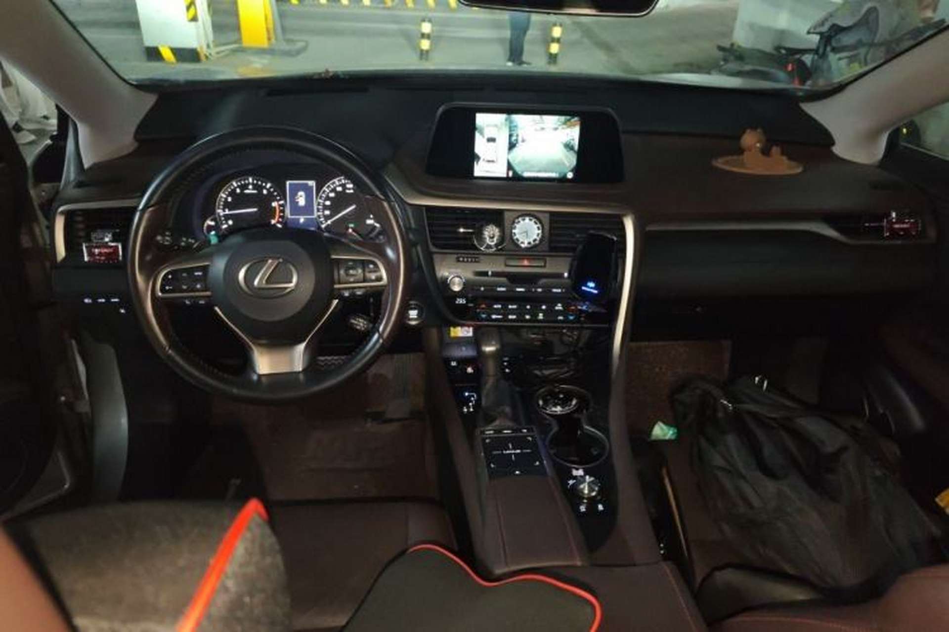 Used Lexus RX 2020 Facelifted 300 4x4 Elegant Edition Center Console