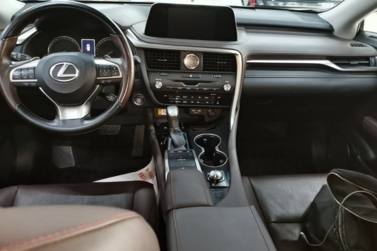 Used Lexus RX 2020 Revised Version 300 Two-Wheel Drive Comfort Edition Center Console