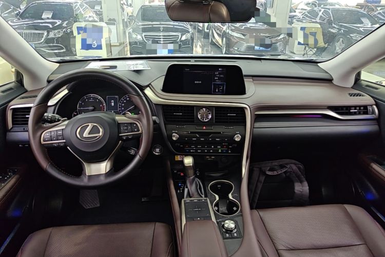 Used Lexus RX 2020 300 4x4 Elegant Edition China VI Center Console