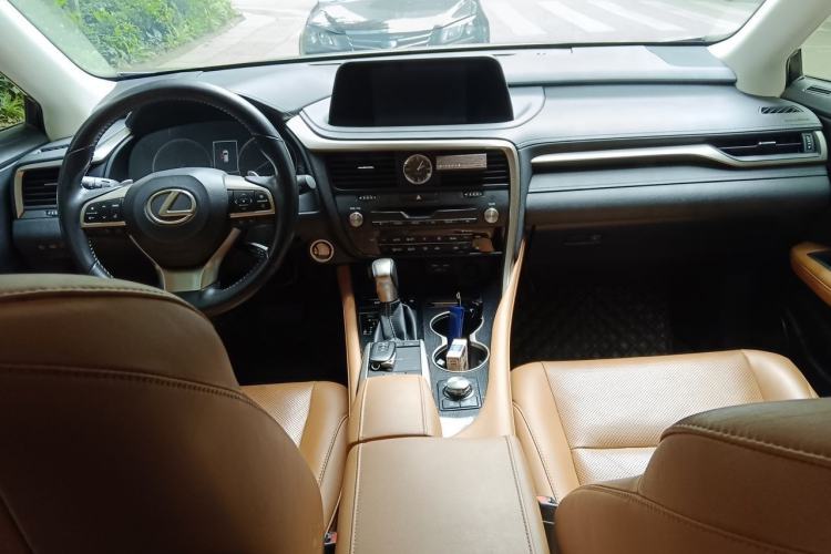 Used Lexus RX 2020 300 4x4 Elegant Edition China VI Center Console