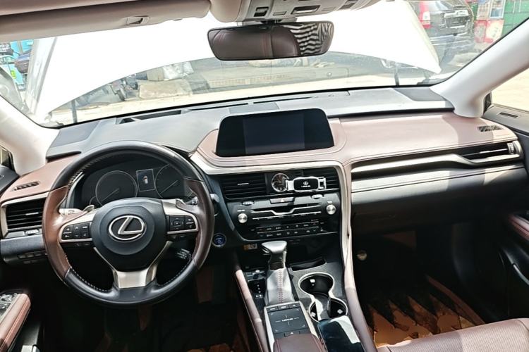 Used Lexus RX 2020 Revised Version 450h Four-Wheel Drive Elegant Edition Center Console