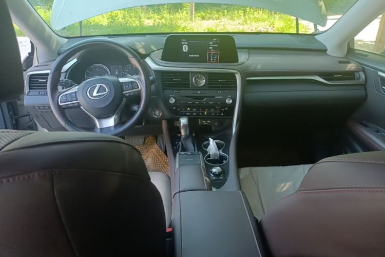 Used Lexus RX 2020 Revised Version 300 Two-Wheel Drive Comfort Edition Center Console