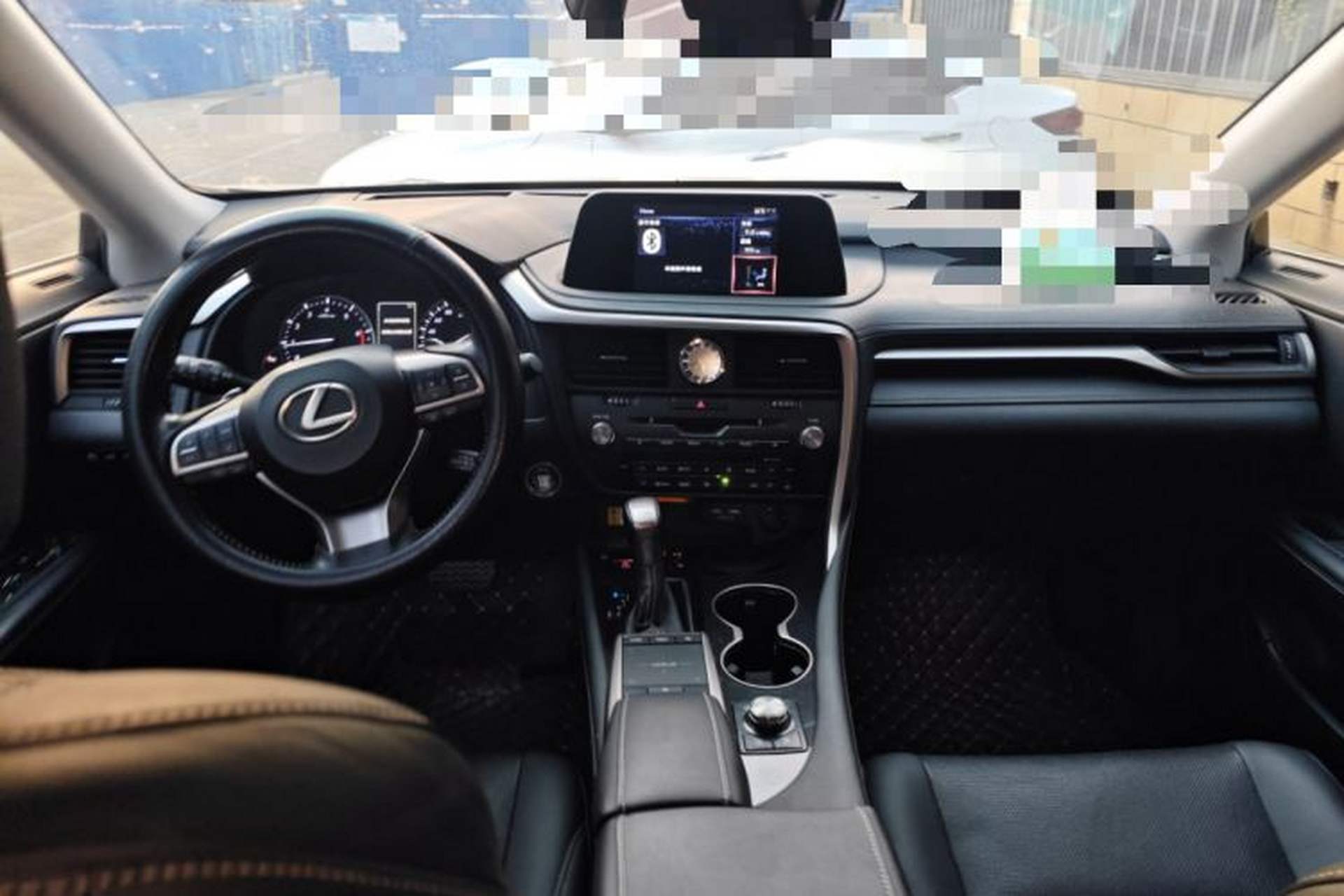 Used Lexus RX 2020 Facelifted 300 4x4 Elegant Edition Center Console