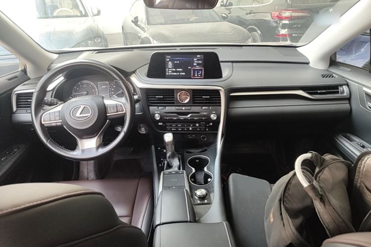 Used Lexus RX 2020 Revised Version 300 Two-Wheel Drive Elite Edition Center Console