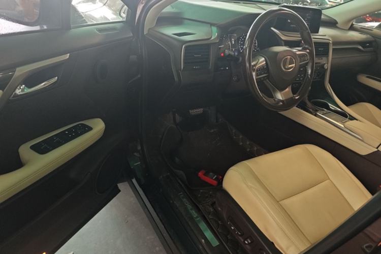 Used Lexus RX 2020 300 Two-Wheel Drive Elite Edition China VI Standard Driver Seat