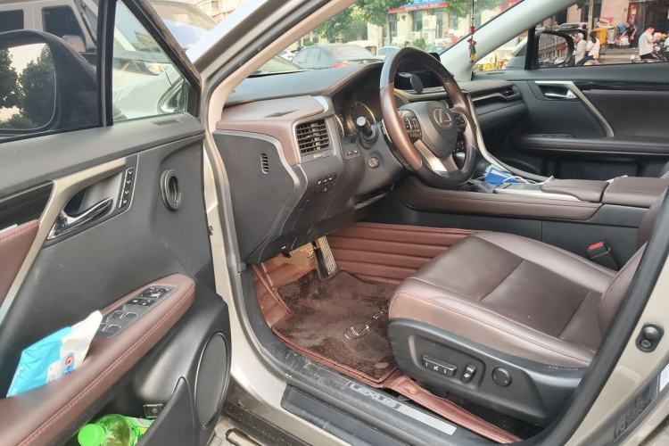 Used Lexus RX 2020 Facelifted 300 4x4 Elegant Edition Driver Seat