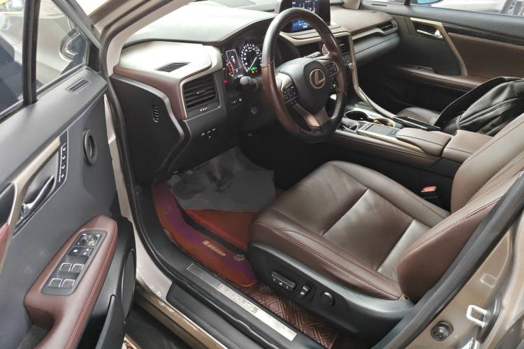 Used Lexus RX 2020 Facelifted 300 4x4 Elegant Edition Driver Seat