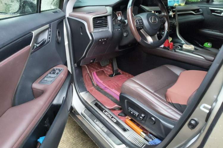 Used Lexus RX 2020 Facelifted 300 4x4 Elegant Edition Driver Seat