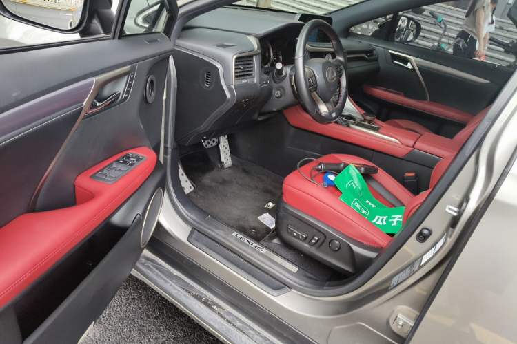 Used Lexus RX 2020 300 4x4 F SPORT China VI Driver Seat