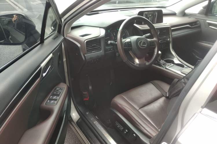 Used Lexus RX 2020 Facelifted 300 4x4 Elegant Edition Driver Seat