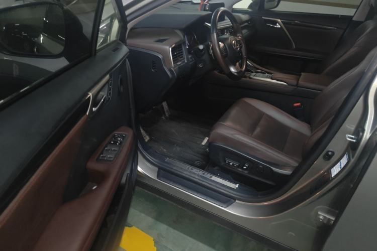 Used Lexus RX 2020 Facelifted 300 4x4 Elegant Edition Driver Seat