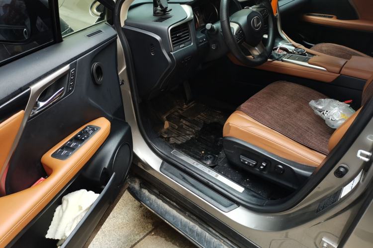 Used Lexus RX 2020 Facelifted 300 4x4 Elegant Edition Driver Seat