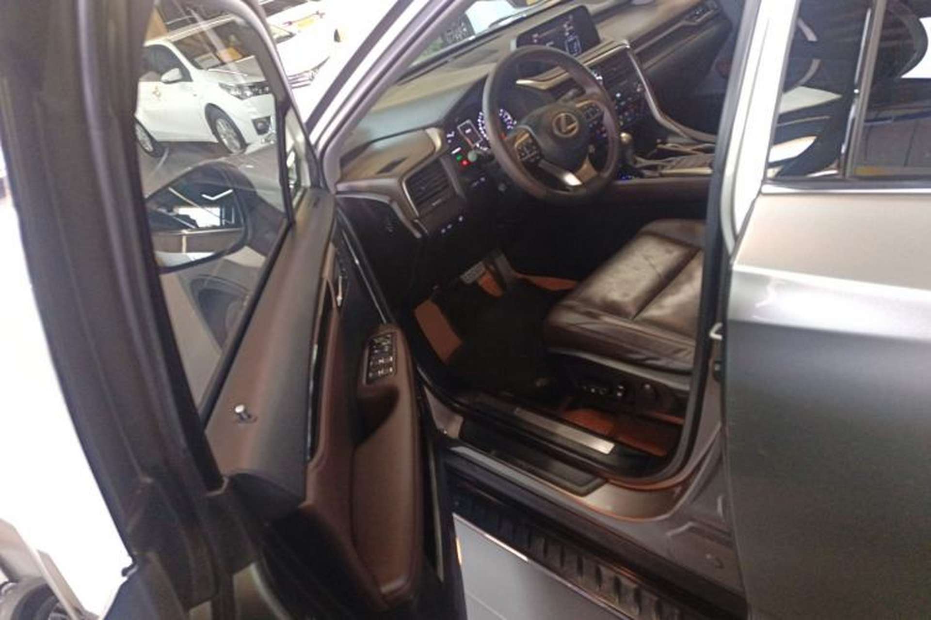 Used Lexus RX 2020 450h Four-Wheel Drive Elegant Edition China VI Standard Driver Seat