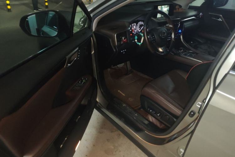 Used Lexus RX 2020 Facelifted 300 4x4 Elegant Edition Driver Seat
