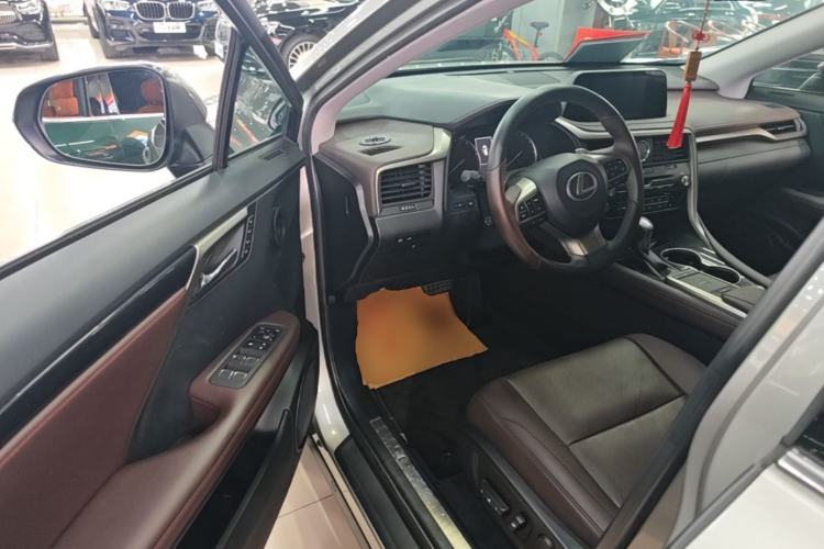 Used Lexus RX 2020 300 4x4 Elegant Edition China VI Driver Seat