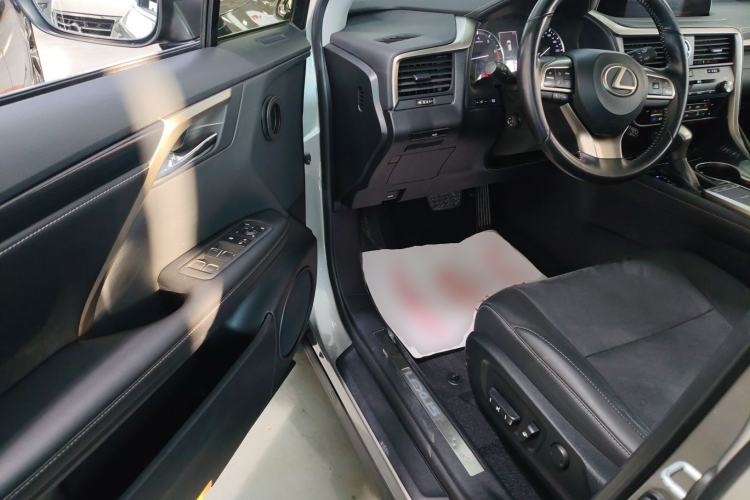 Used Lexus RX 2020 Revised Version 300 Two-Wheel Drive Elite Edition Driver Seat
