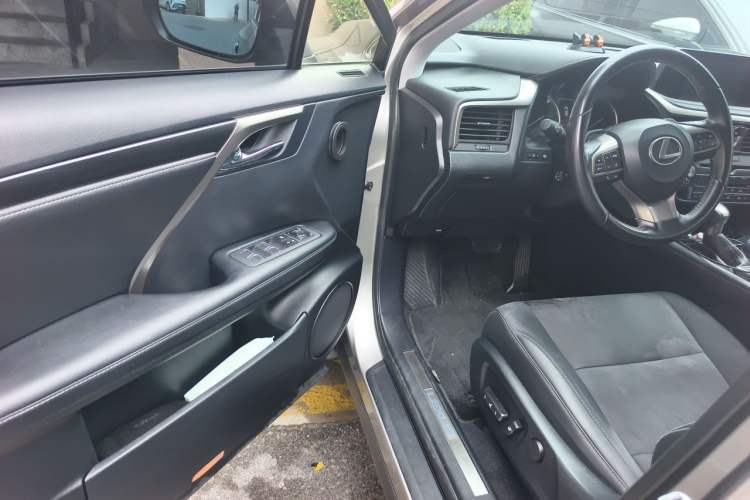 Used Lexus RX 2020 Revised Version 300 Two-Wheel Drive Elite Edition Driver Seat