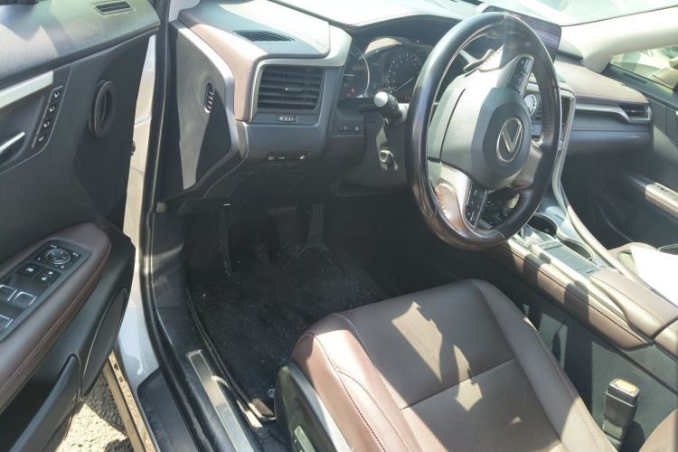 Used Lexus RX 2020 450h Four-Wheel Drive Elegant Edition China VI Standard Driver Seat
