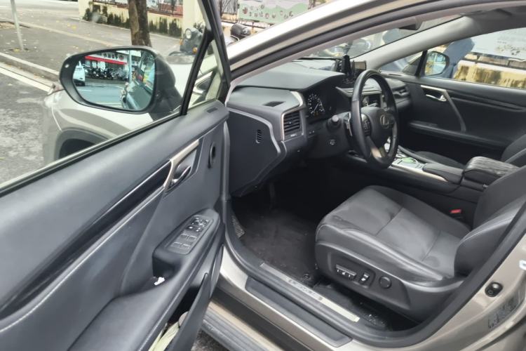 Used Lexus RX 2020 Revised Version 300 Two-Wheel Drive Elite Edition Driver Seat